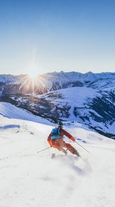 Skifahren in Königsleiten in der Zillertal Arena | © Zillertal Arena
