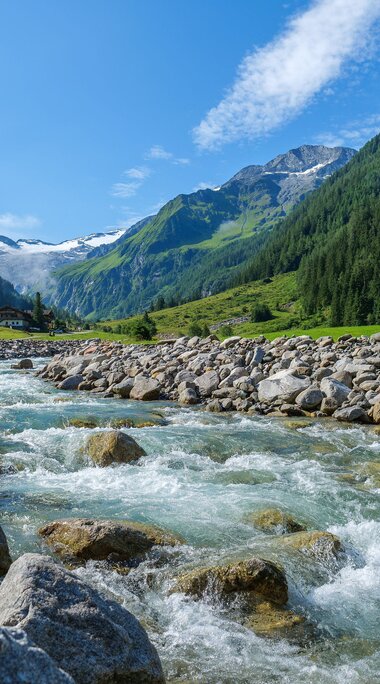 Mountain stream in Habachtal valley with Hohe Tauern view. | © Željko Brčina